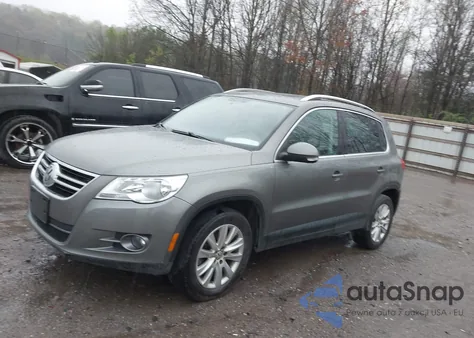 2009 Volkswagen Tiguan S from USA, damaged, VIN WVGAV75N39W003838